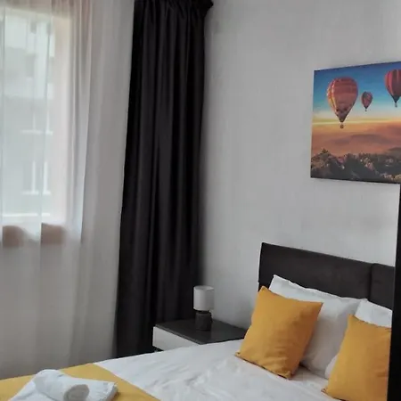 къща росена-апартамент за гости Apartment Devin