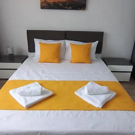 Apartment къща росена-апартамент за гости Devin